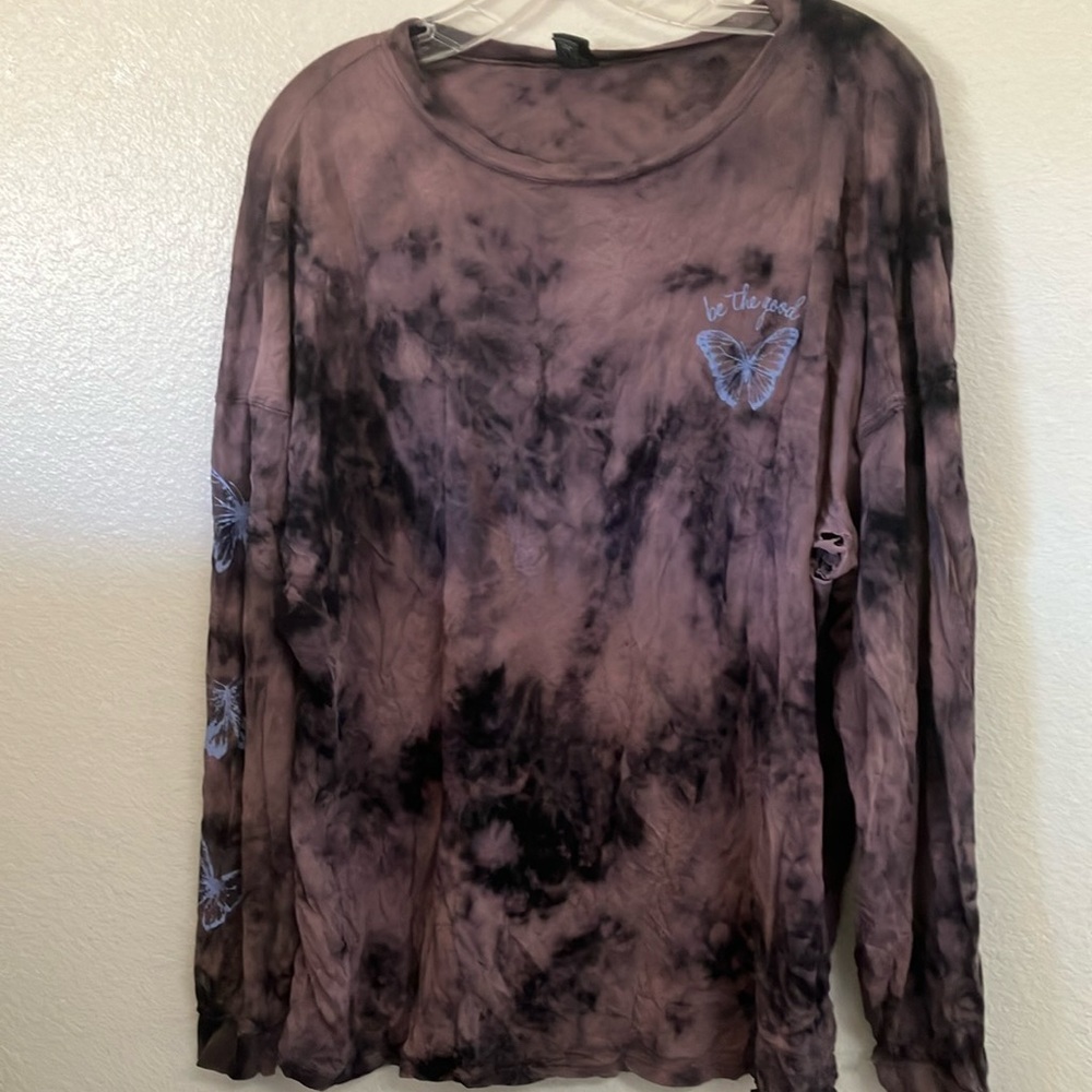 FINAL MARKDOWN Wild fable be the good butterfly long sleeved tee large